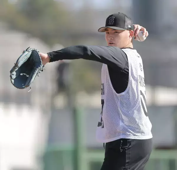 【巨人】育成２位・林燦は堂々の新人合同自主トレ初日「いつも通りやれた気が」最速１５２キロの本格派
