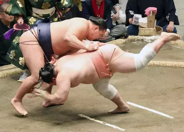 横綱・豊昇龍は連敗せず３勝目　「終わったことなので、気にしていない。一日一番集中してやっていきたい」