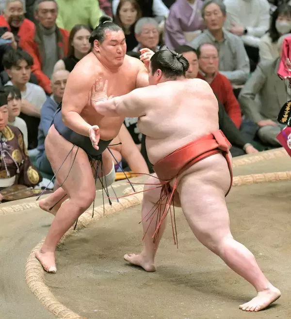 熱海富士が３回目の横綱戦で初金星　「率直にうれしい。いつも通り自分のやることを全力でやろうと考えていた」