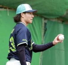 【ヤクルト】即戦力左腕・増居翔太の初ブルペンを中村悠平が絶賛「いい意味で緊張感なく投げていましたね」