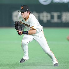 【巨人】増田大輝が本職ではない一塁で好守！「与えられたところはどこでも守ります」