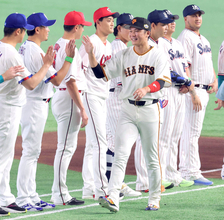 【球宴】巨人・坂本勇人が笑顔で登場！東京ドームは大歓声　「１番・ＤＨ」でスタメン出場
