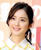 「制服姿の佐々木希にネット騒然！「違和感ない。美しすぎる」“おみや代”も「天才すぎ」…ぐるナイ・ゴチ同窓会」の画像1