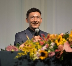 【西武】栗山巧が引退会見で述べた言葉に大きな拍手　ベストプレーを問われると「今日打つヒット」引退試合での活躍誓う