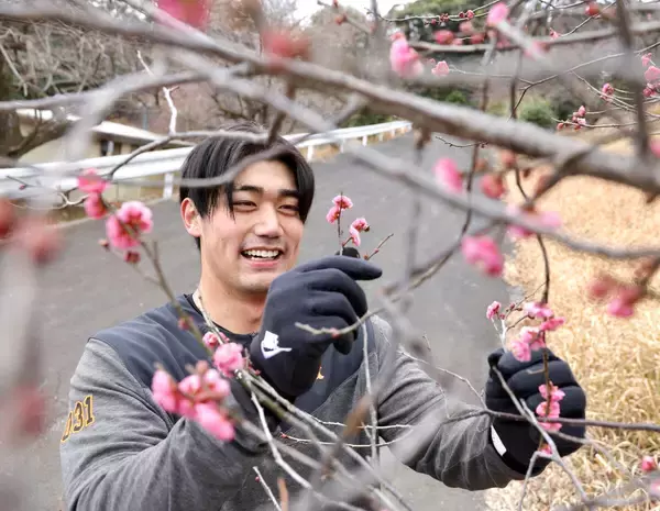 【巨人】三塚琉生はブルージェイズ・岡本和真の自主トレに今年も参加「いろいろなタイプの中で身になれば」