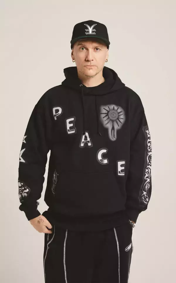 「Ｄｅｆ　Ｔｅｃｈ」ＳＨＥＮ、待望のソロ新曲「Ｂｒｅａｔｈｅ　Ａｌｏｈａ　Ｎｏｗ」配信　「ＡＬＯＨＡ」の思想から着想　ジャケ写は自ら描いた作品