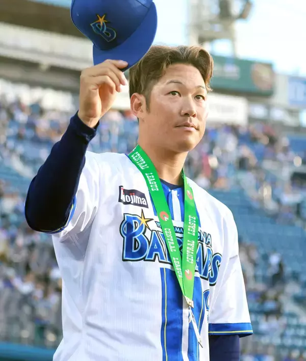 【ＤｅＮＡ】５月１０日に通算１０００試合出場達成の京田陽太が表彰