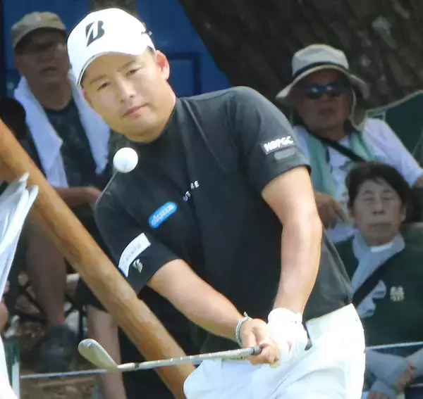 【男子ゴルフ】砂川公佑がツアー初優勝に王手　大堀裕次郎は１差２位、香妻陣一朗が４位浮上