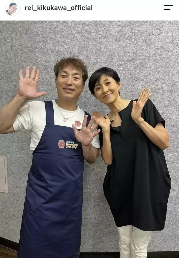 東大卒の知的美女　意外な“有名人”と２ショット　松本伊代＆スーパーアキダイ社長と共演の菊川怜が公開