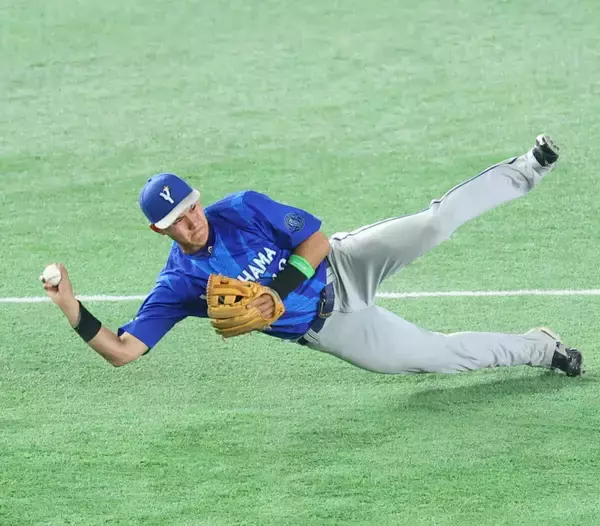 【ＤｅＮＡ】遊撃で超美技のドラ５・成瀬脩人、要因に名手・藤田一也コーチとの鍛錬　ＮＴＴ西日本での経験も奏功「社会人では一発勝負の大会が多いんで」