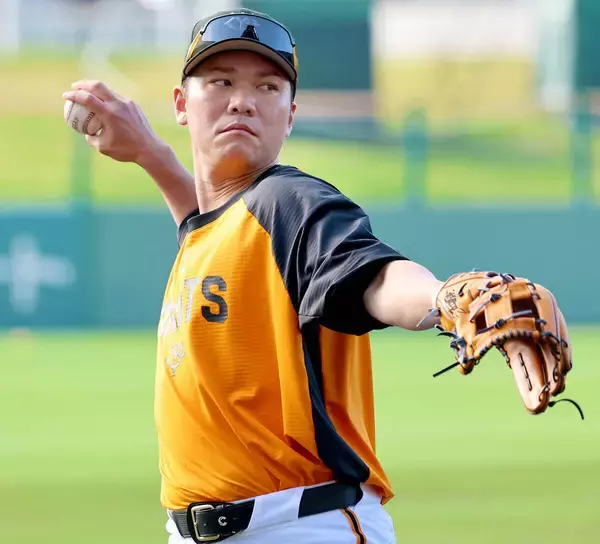 【巨人】坂本勇人、韓国のレジェンド捕手と笑顔で再会　ともに通算２０００安打超え