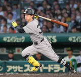 「【巨人】浦田俊輔が２１打席ぶり安打　いきなり阿部監督の熱血指導の成果出た」の画像1