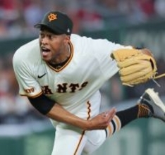 【巨人】ライデル・マルティネスが通算２２０Ｓ到達　試合後はコンディション不良の大勢を思いやる