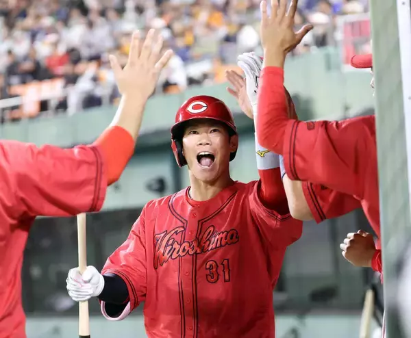 【広島】坂倉将吾が５回に勝ち越しの６号ソロ　１０戦４発「「床（床田）さんが頑張って投げているので、追いつかれた次のイニングですぐに勝ち越すことができてよかった」