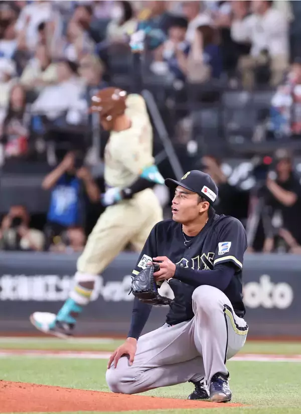【日本ハム】プロ野球史上初！初回先頭から４者連続本塁打　水谷→水野→レイエス→万波！　新庄監督大興奮　本拠地熱狂…万波「ちょっと理解できない」　佐藤一を４人ＫＯ