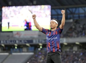 長友佑都、９月に４０歳も「プレースタイルを変えるつもりはない」「年齢のことは全く意識していない」ＦＣ東京で現役続行を表明
