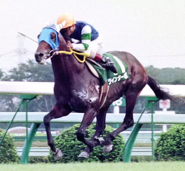 【競走伝】伝説の大逃げ！究極の個性派ツインターボがライスシャワーら強豪馬を撃破　「後ろから来る馬の足音は...」 ９３年オールカマー