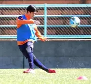 【Ｊ１清水】ユース出身のルーキーＭＦ鈴木奎吾が８日の開幕戦へアピール…磨く左足で「チャンスを作りたい」