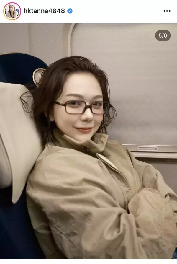 村重杏奈「新潟出張」メガネ姿で移動中の姿をアップ