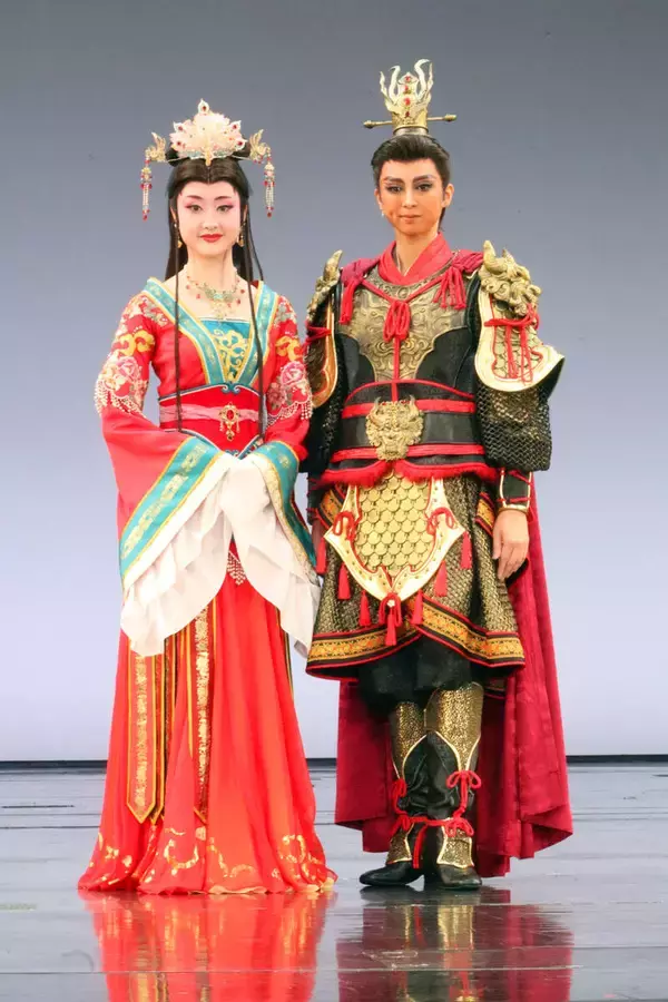 宝塚月組新人公演入団６年目の美颯りひとが初主演に「強い気持ちを持って臨めた」と笑顔