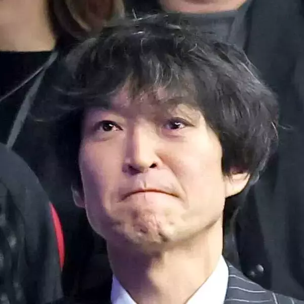 「足グネって」「足の甲パンパンに…」千原ジュニアが左足の骨折を告白　「うわやばっ」「ひょえー痛そう…」と心配の声