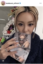 倖田來未、デビュー２５周年で大阪へ＆ＣＤのクールなパッケージに「このパケ強強」「鼻ピアス超可愛い」と反響