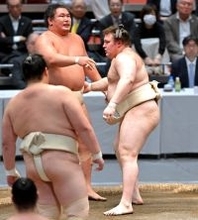 豊昇龍、３大関と最多１７番　１年ぶり一般公開の稽古総見で「ファンに失礼のないように見せたかった」