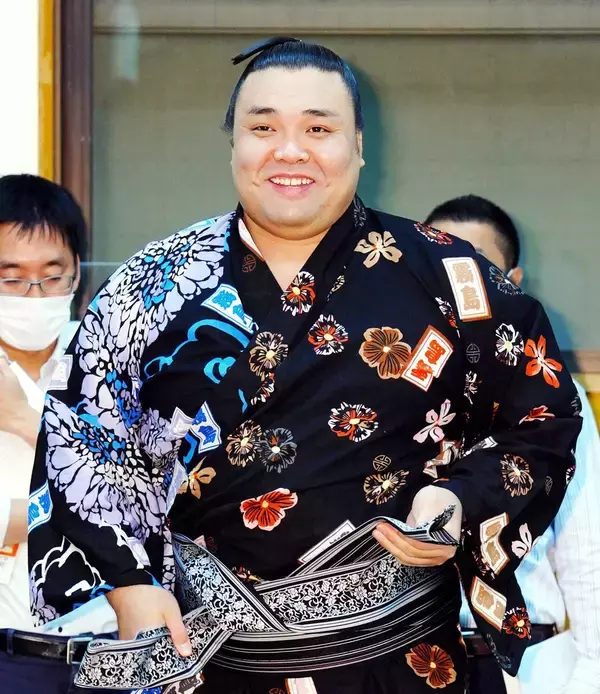 霧島、初の初日から７連勝　単独首位を守った秘訣は“登校ルーチン”　学校のない中日だけどストレート給金なるか？