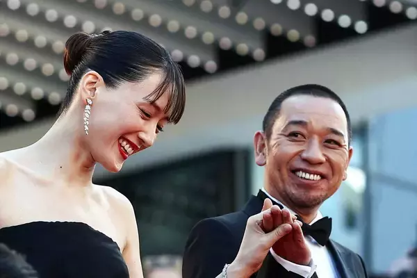 綾瀬はるか＆大悟　カンヌ国際映画祭で９分のスタンディングオベーション「すごくびっくりした」　是枝裕和監督最新作「箱の中の羊」