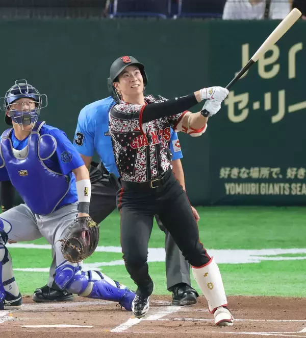 【巨人】松本剛の移籍後初本塁打で先制！「素直にめちゃくちゃうれしい」２４年の巨人戦以来７７７日ぶりの一発