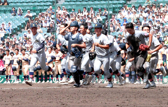 【甲子園】青森山田、県大会後に異例の主将交代をしたワケ…前主将・郡司の躍動に兜森監督「うれしい限りです」