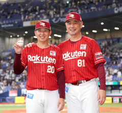 【楽天】 吉井理人監督「早稲田魂じゃ…」早大出身のルーキー伊藤樹がプロ初勝利「真っすぐも強い」「いいピッチャー」
