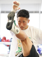 【ボクシング】井上拓真の公開練習に那須川天心陣営が視察 指導する葛西裕一氏「ＫＯ狙わないと。こっちのペースになったら逃がさない」