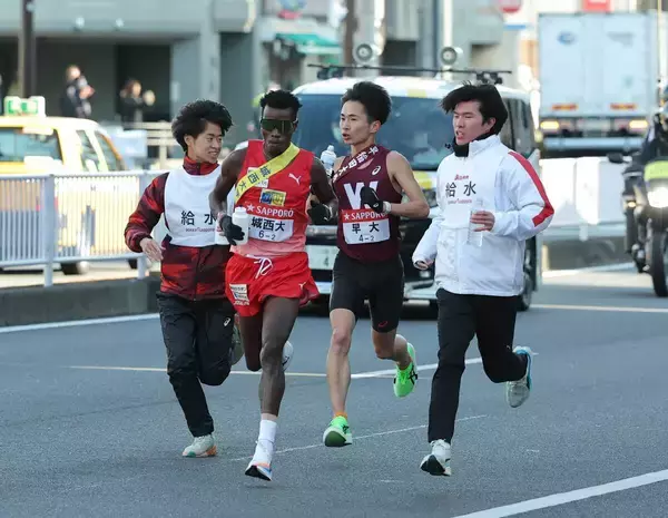 【箱根駅伝】中大がトップで権太坂通過　城西大のキムタイが２位から猛追中