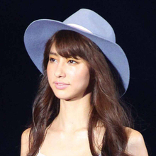 愛甲千笑美、「太りました、、、」全身ショット公開「ふっくら」「魅力的」体重も明かした