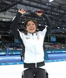 「【五輪】高木菜那さん、妹・美帆を２度、涙で抱き寄せる「よく頑張ったよ、本当に」１５００Ｍで６位」の画像1