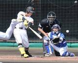 「【巨人】今までにないタイプの新切り込み隊長…浦田俊輔が新チームの新星になる　坂本勇人も開幕サード前進…その理由」の画像1