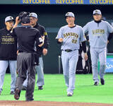 「【阪神】藤川球児監督、１イニング２死球のドラ３左腕・山城に「次回、良い投球をしてもらえれば」」の画像1