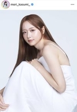 「女神感すごい」森香澄、背中ざっくり！ツヤツヤ美ぼう全開「眺めてるだけで幸せ」「どんどん美人になってる」