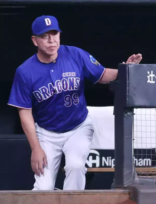 【中日】井上一樹監督、試合後に球団社長らと約３０分の３者会談…１２球団最速の４０敗＆借金２０にリーチ