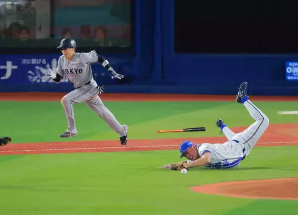 【巨人】絶妙の勝ち越しセーフティースクイズ決めた門脇誠「どんなボールも全部決めてやろう」…一問一答