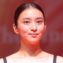 第３子出産した武井咲の最新姿「びっくり」「ありえん」「驚き」「ママになって」夫・ＴＡＫＡＨＩＲＯも反応