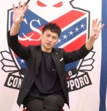 Ｊ２札幌　川井健太監督　改善すべきは昨季感じた「バラバラ感」…昇格へ向けて１２日から沖縄キャンプ開始