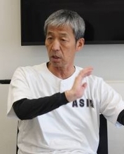 【大学野球】亜大・正村監督「青学をやっつけることしか考えていない」連覇ストップへ必勝祈願