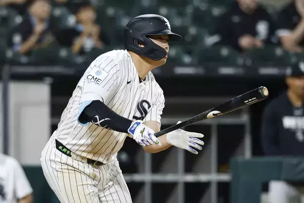 村上宗隆が６号満塁本塁打！　バックスクリーン越え特大弾で圧巻の４８・６発ペース…米初の１試合３安打で打率２割復帰