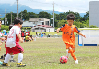 静岡県チャイルドサッカー大会ｉｎ御殿場　ちびっ子２７９人ハツラツプレー