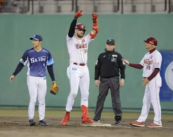 【楽天】 これぞ助っ人！　マッカスカーが圧巻５号アーチ　４戦連続打点と好調　首位・西武撃破へ前進