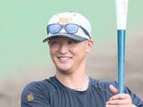 「【巨人】吉川尚輝がジャイアンツ球場でリハビリ　室内で軽めのノック、ティー打撃も」の画像1