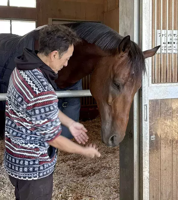 フォーエバーヤングがエクリプス賞受賞　担当の渋田助手は「忖度なしに評価してくれたのはうれしい」と満面の笑み