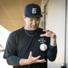 巨人・田中将大、今年もきてます！きてます！ハンドパワー風の撮影案提案に笑顔で快諾